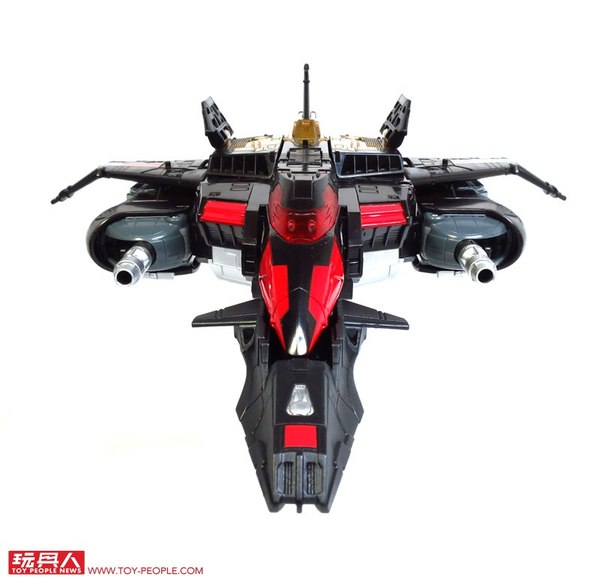 Titans Return Sky Shadow, Brawn And Roadburn Detailed In Hand Photos 36 (36 of 66)
